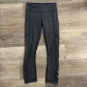 Lululemon Women’s Black and Gray Workout Leggings